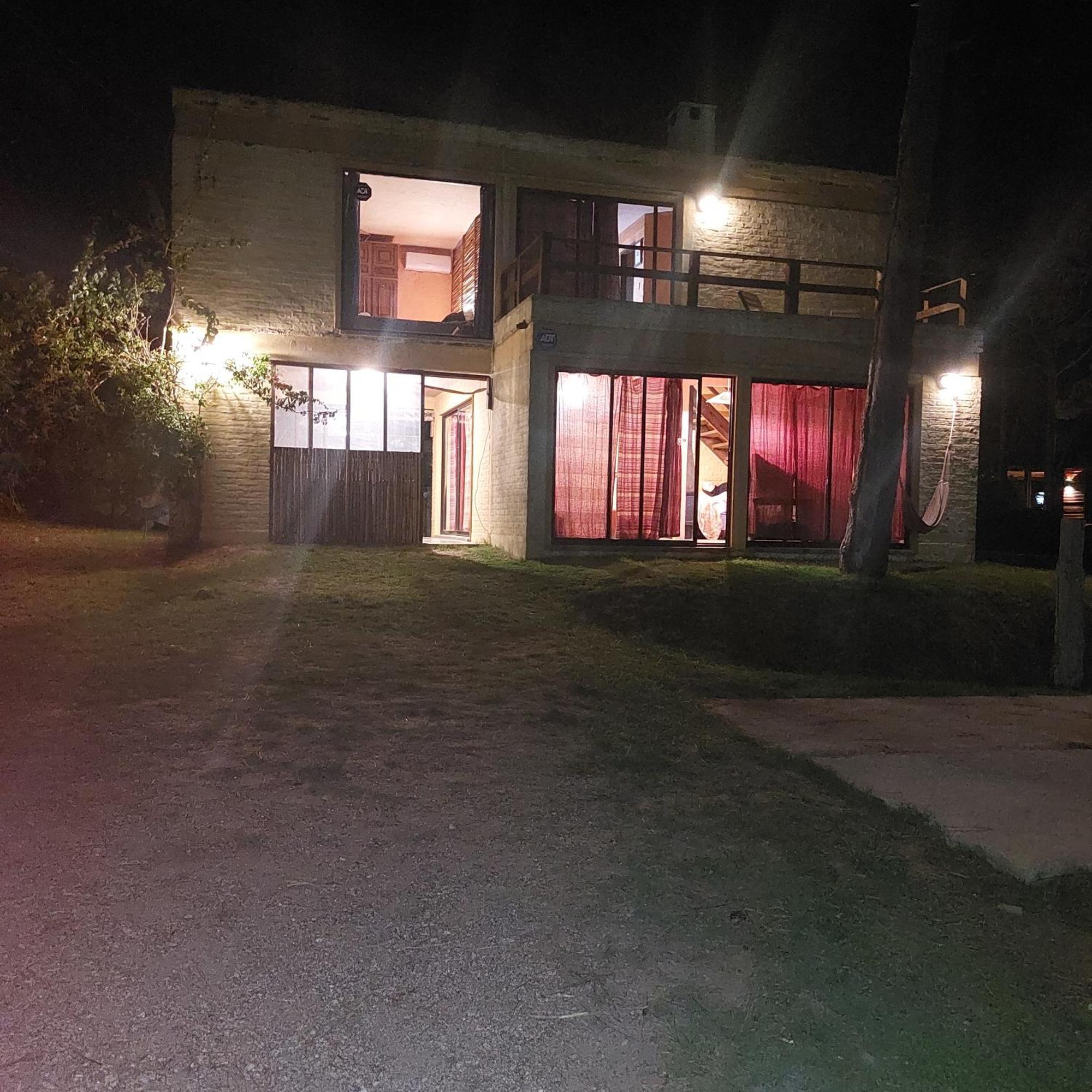 Casa Amarilla Con Jacuzzi Villa Punta Del Diablo Dış mekan fotoğraf