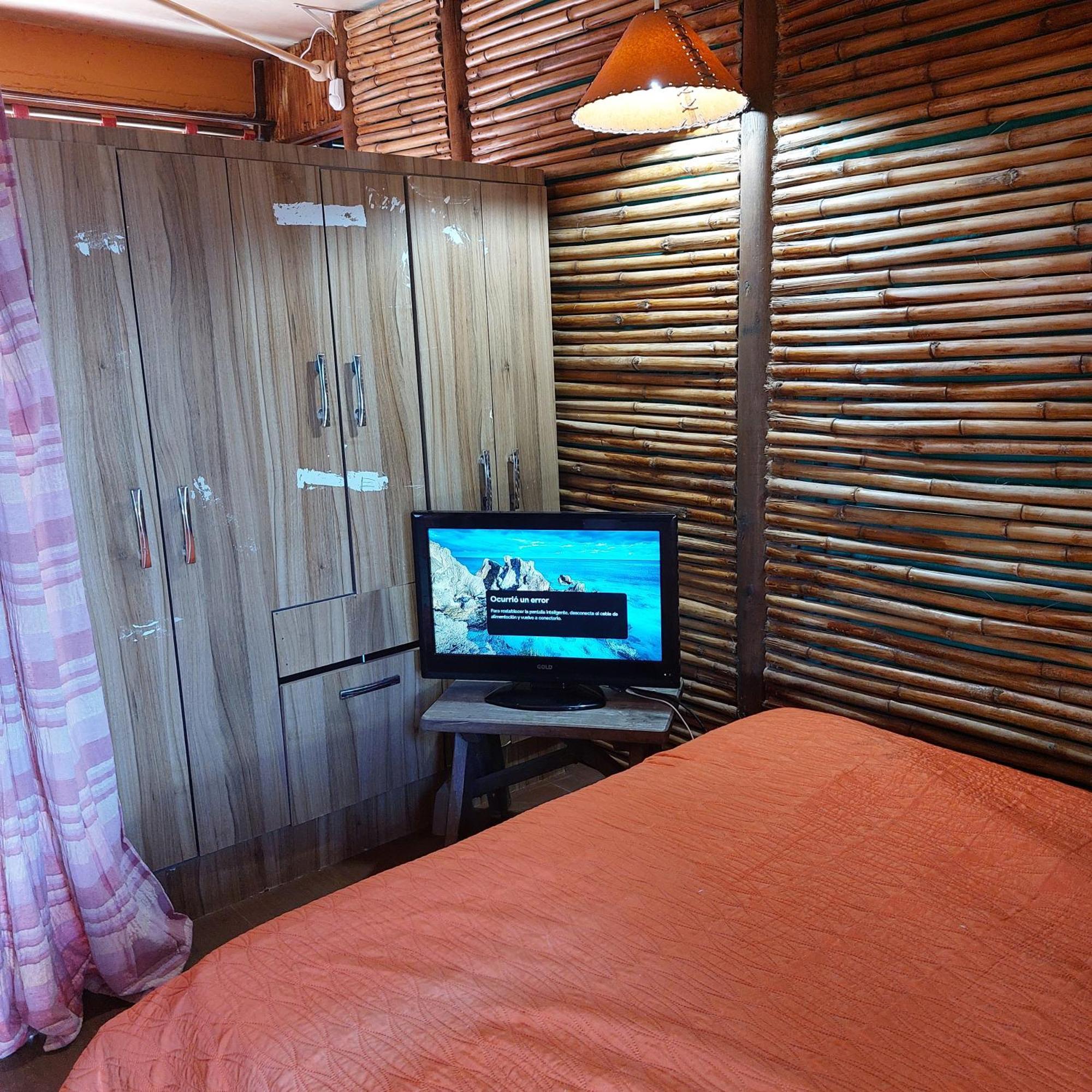 Casa Amarilla Con Jacuzzi Villa Punta Del Diablo Dış mekan fotoğraf