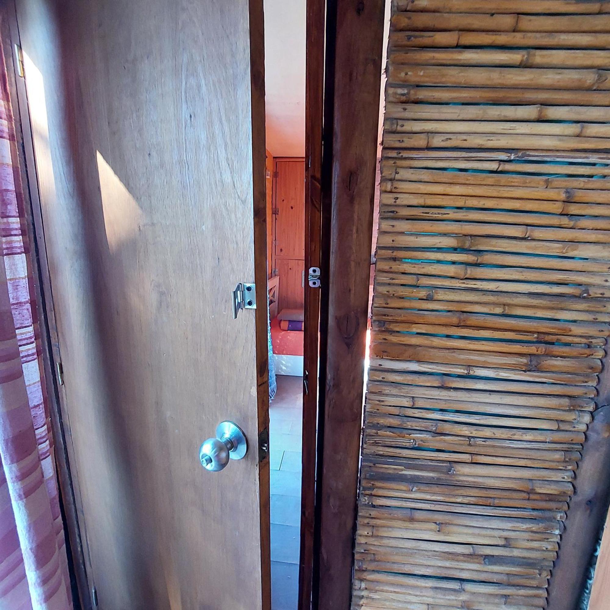 Casa Amarilla Con Jacuzzi Villa Punta Del Diablo Dış mekan fotoğraf